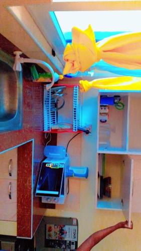 Η κουζίνα ή μικρή κουζίνα στο 1,2,3 Bedrooms bnb Mtwapa
