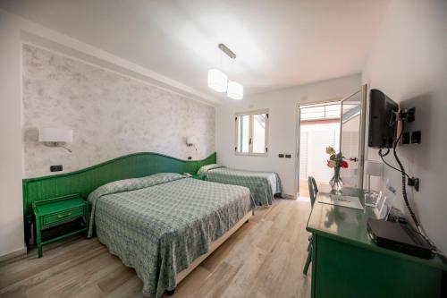 Hotiday Cefalù Mazzaforno
