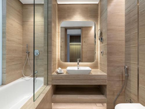 Koupelna v ubytování Rixos Obhur Jeddah Resort & Villas - All-Inclusive