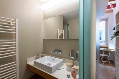 Coronari Navona luxury 1 bedroom 2 bathrooms