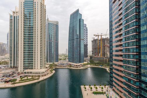 Full Lake View - 1BR Apartment in Goldcrest Views,Cluster V,JLT - Allsopp & Allsopp