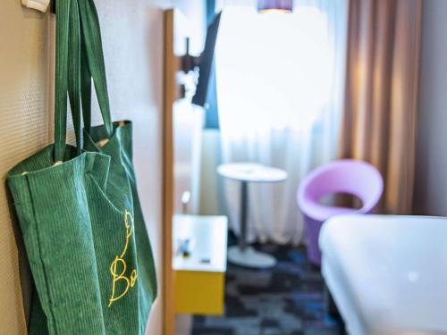 Koupelna v ubytování ibis Styles Honfleur Centre Historique