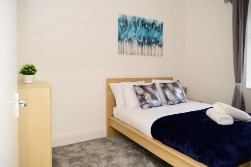 Aqua Springs, 2 BR, Sofa Bed, Sleeps 6, 1st floor apartment, near Didsbury photo 3