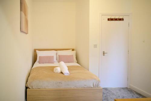 Aqua Springs, 2 BR, Sofa Bed, Sleeps 6, 1st floor apartment, near Didsbury photo 16