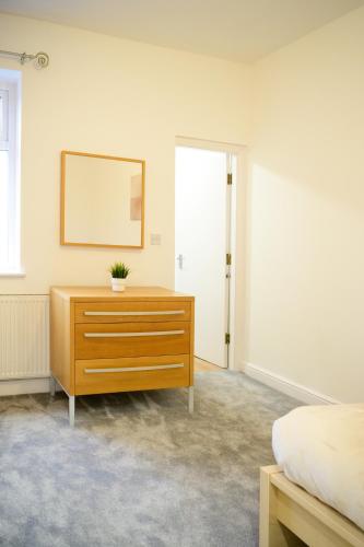 Aqua Springs, 2 BR, Sofa Bed, Sleeps 6, 1st floor apartment, near Didsbury photo 20