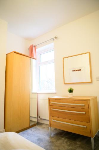 Aqua Springs, 2 BR, Sofa Bed, Sleeps 6, 1st floor apartment, near Didsbury photo 21