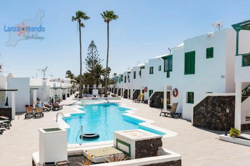 Estrella del Mar VV ground floor apt wifi IPTV AIRCON San Fermin