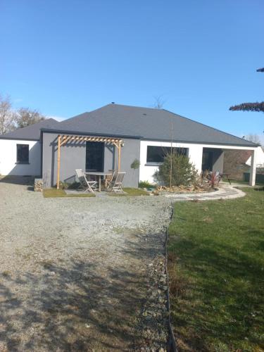 Logrment entier 8 personnes circuit 24h