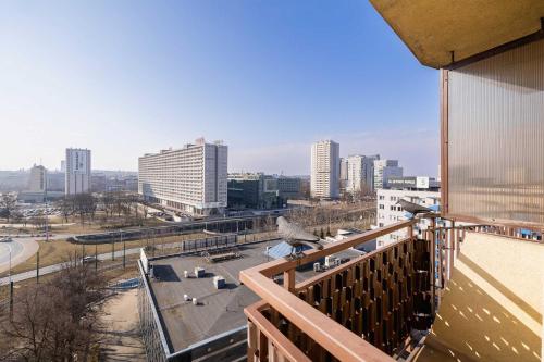 Spacious Studio with Balcony in Katowice by Noclegi Renters