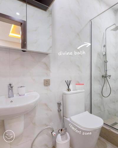Ένα μπάνιο στο MJ's HAVEN LEKKI-PHASE ONE