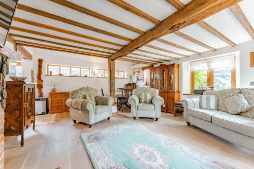Χώρος καθιστικού στο the Orangery - BnB Suites