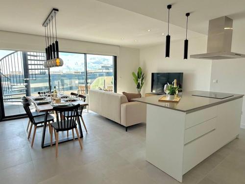 SR Oasis 325 2 BDR Penthouse with Sea View