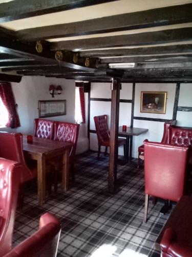 Χώρος καθιστικού στο The Punchbowl inn Okewoodhill