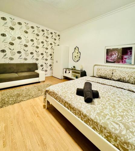 Cozy Rooms in a Villa for Groups, 16-Mins to Blumengärtenにあるベッド