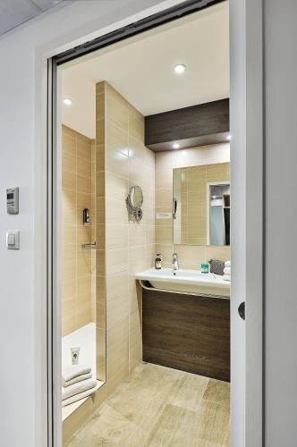 Bagno di Logis Hôtel Restaurant Aloe