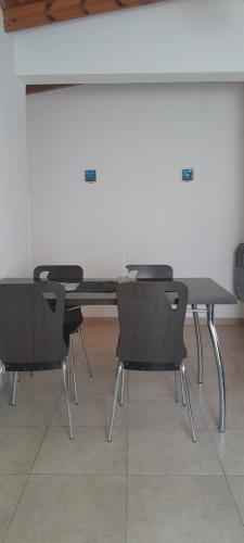 Un lugar para sentarse en Complejo Juli dpto TUCCI