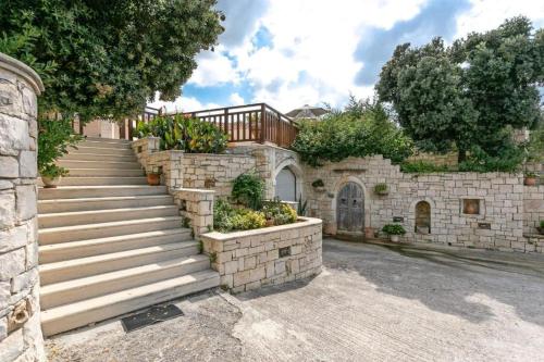 Φωτογραφία από το άλμπουμ του Villa Korini with swimming pool στις Αχλαδές