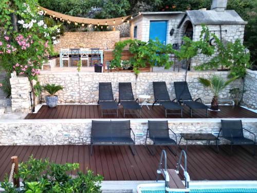 Romantic villa by the sea with panoramatic view