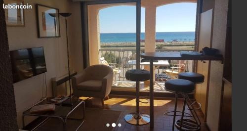 Coeur du village Barcarès accès plage direct studio vue mer exceptionnelle