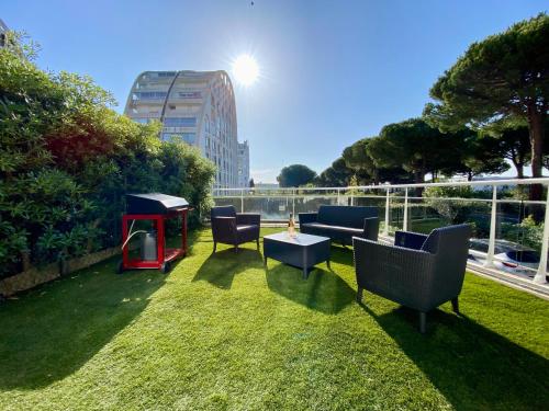 PGH N10-Terrasse, Parking Privé, 500m de la Plage