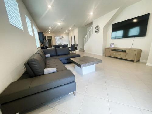 Gallery image of Your home near Disneyworld in Orlando