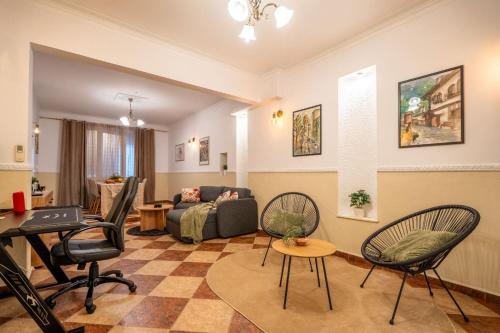 Belle Epoque-Sofia-Free parking