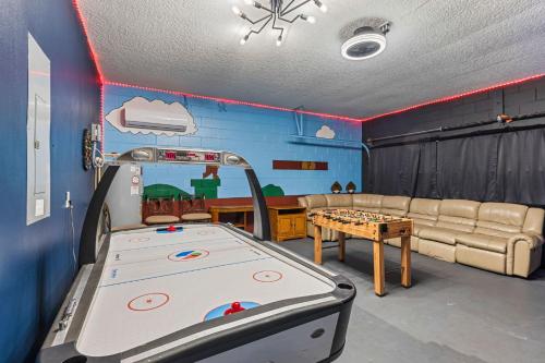 7BDM Prvt Pool Villa - Gated Resort 10min to Disney photo 45