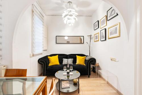 Whisper-Quiet 2BR Near Sagrada