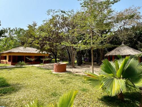 Little's Nature Retreatにある庭