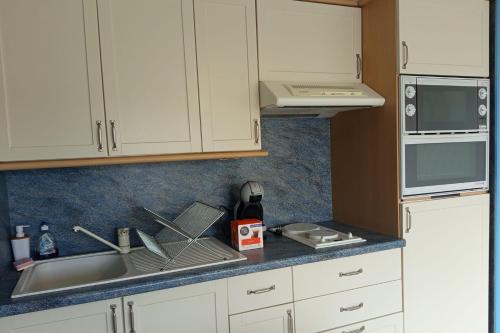 Photo de la galerie de l'établissement Charming T2 with sea view in Sainte-Cécile, à Sainte-Cécile-Plage