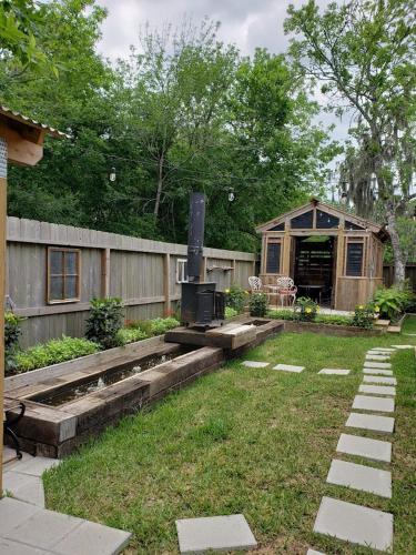 Zahrada ubytování Cedar Oaks Inn LLC