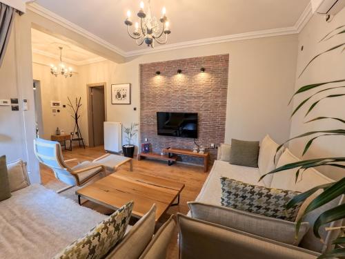 Living Life Apartment Komotini