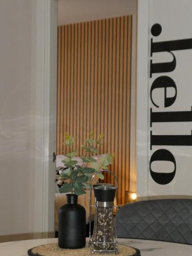 2 Bed 2 Bath Apartment Close to City Ctre Sleeps 5 -Free Parking photo 32