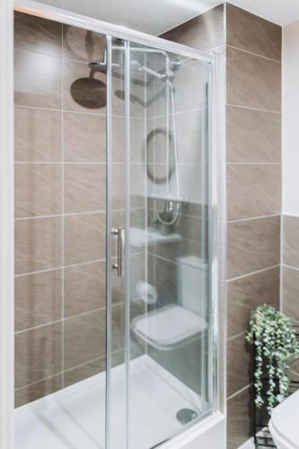 2 Bed 2 Bath Apartment Close to City Ctre Sleeps 5 -Free Parking photo 13