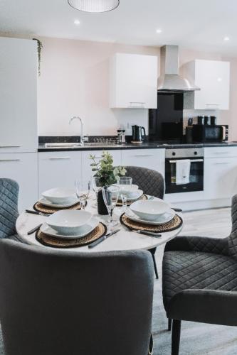 2 Bed 2 Bath Apartment Close to City Ctre Sleeps 5 -Free Parking photo 14