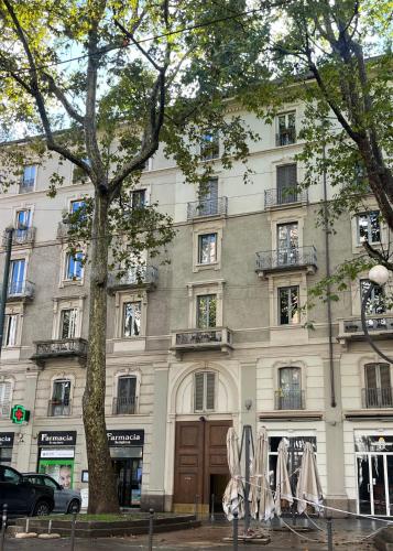 Stylish Apartment in Arco della Pace