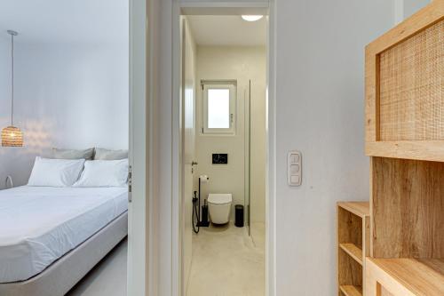 Silver Apartment Fos