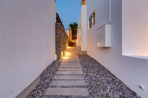 Silver Apartment Fos