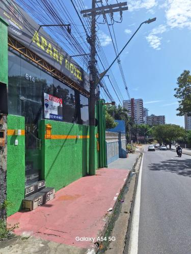 Kejiranan di persekitaran atau kejiranan dekat dengan aparthotel ini