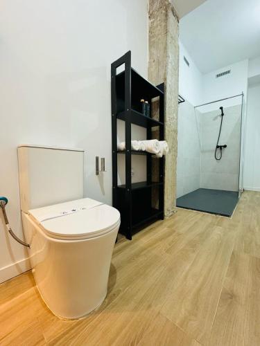ORI A Cool & wide apartment next to historic center
