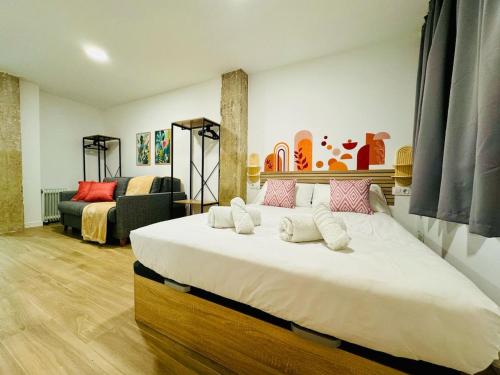 ORI A Cool & wide apartment next to historic center