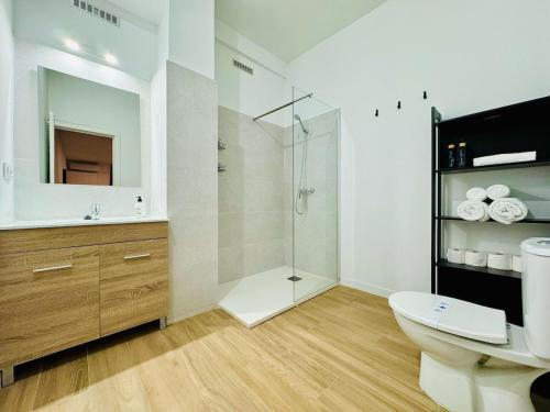 ORI A Cool & wide apartment next to historic center