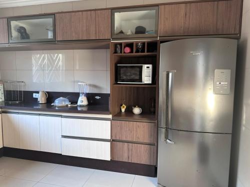 Dapur atau dapur kecil di Coelhos House