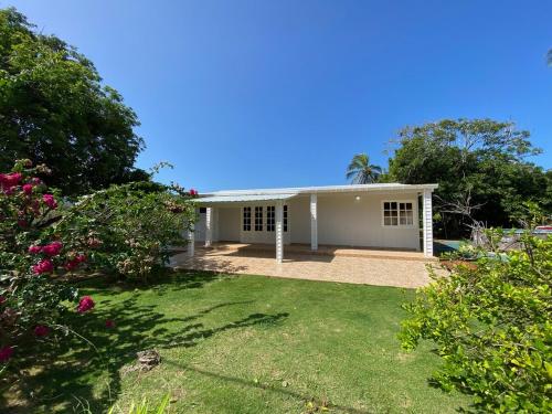 Φωτογραφία από το άλμπουμ του Chalet con piscina y carro incluído σε San Andrés