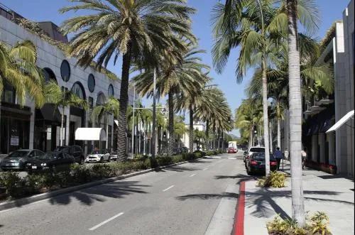 Beverly Estates photo 1