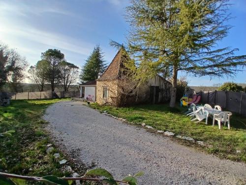 Maison avec jardin clos, Catus