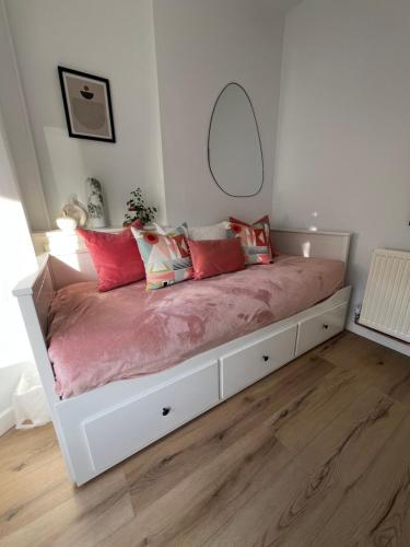 2025 Award Winner Liverpool Peach House - 4 Bedrooms photo 8