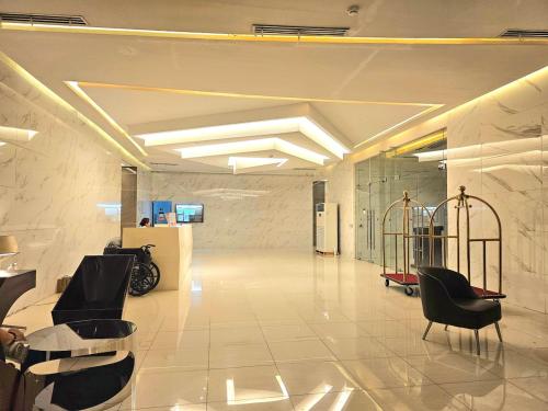 Lobby/Rezeption in der Unterkunft Pet friendly Condo in Timog with Balcony City view