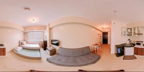 Postel nebo postele na pokoji v ubytování The Sleek Chic Hideaway