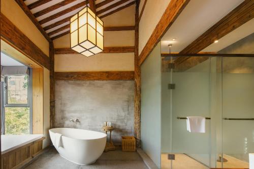 Koupelna v ubytování Huangshan Shanshui Boutique Hotel Liyang Scenic Area